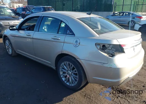 2013 Chrysler 200 Lx from USA, damaged, VIN 1C3CCBAB4DN671541